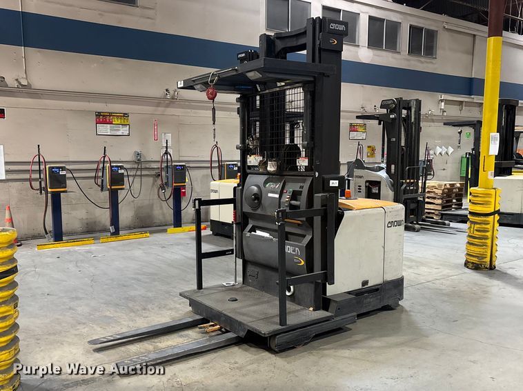 2016 Crown SP4020-30 order picker