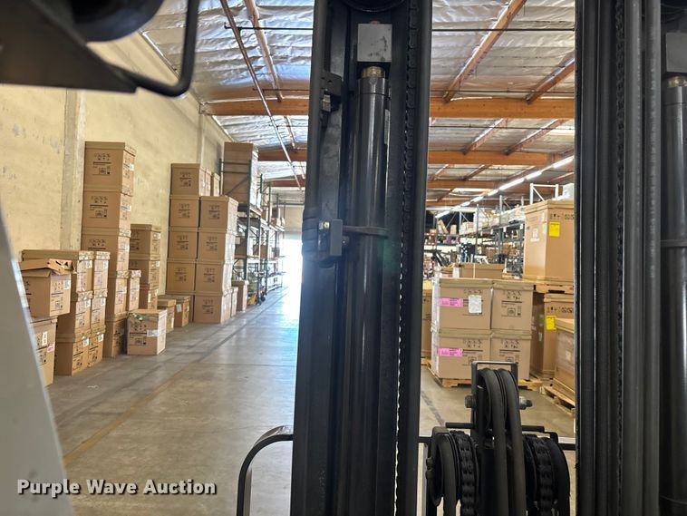 image for item EL2615 2017 UniCarriers CFS40 forklift