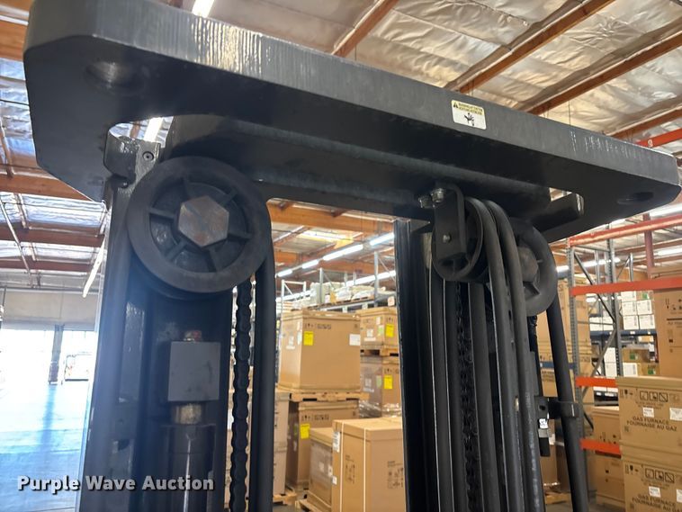 image for item EL2615 2017 UniCarriers CFS40 forklift