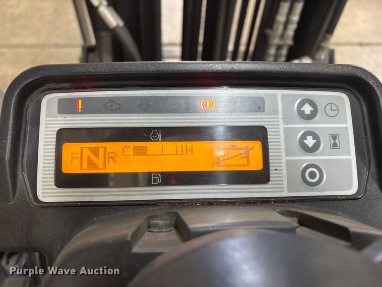 image for item EL2615 2017 UniCarriers CFS40 forklift