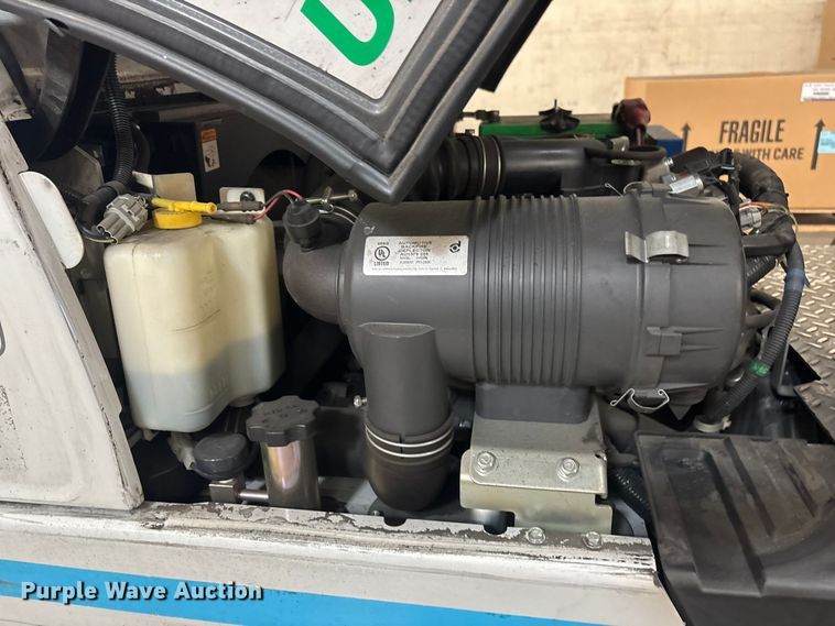 image for item EL2615 2017 UniCarriers CFS40 forklift