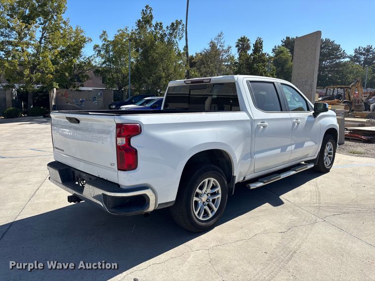 image for item EL2617 2020 Chevrolet Silverado 1500 Crew Cab pickup truck