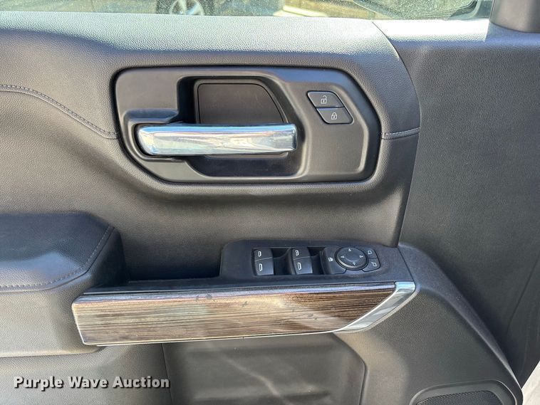 image for item EL2617 2020 Chevrolet Silverado 1500 Crew Cab pickup truck