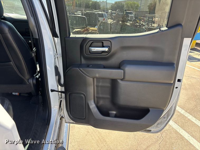 image for item EL2617 2020 Chevrolet Silverado 1500 Crew Cab pickup truck
