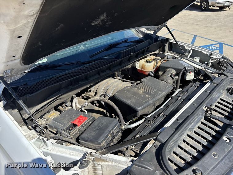 image for item EL2617 2020 Chevrolet Silverado 1500 Crew Cab pickup truck