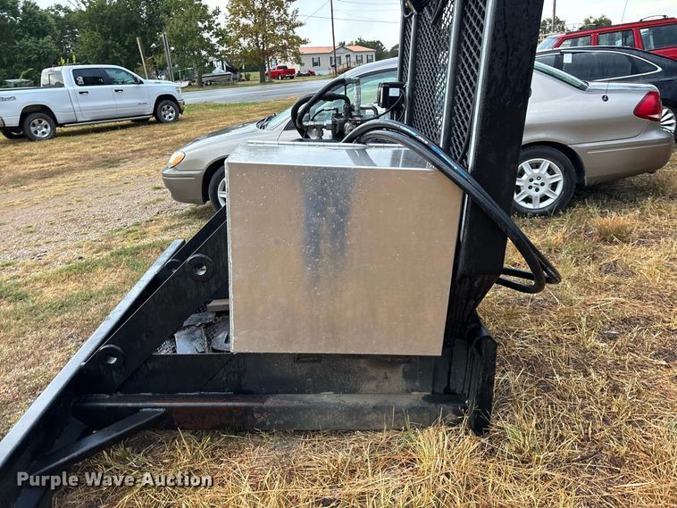 image for item EO4479 Skid steer winch