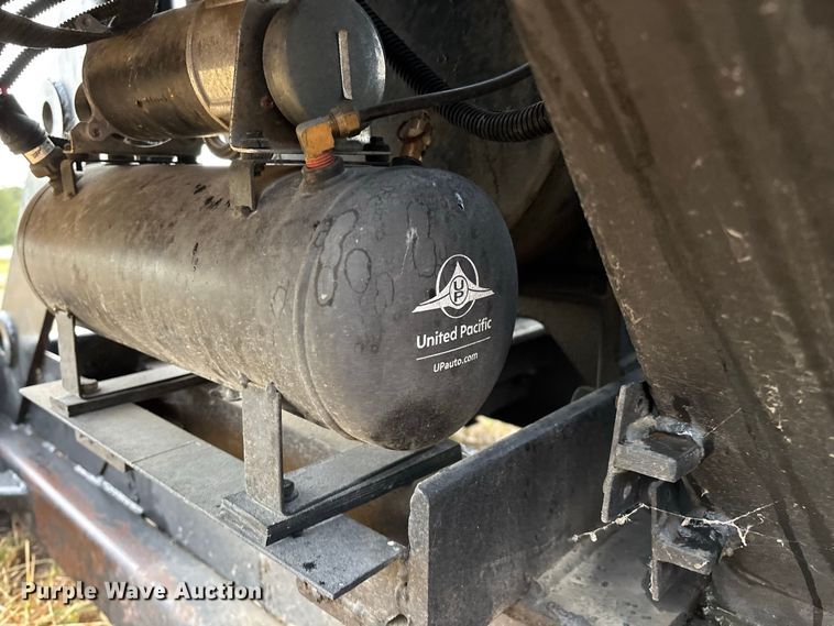 image for item EO4479 Skid steer winch