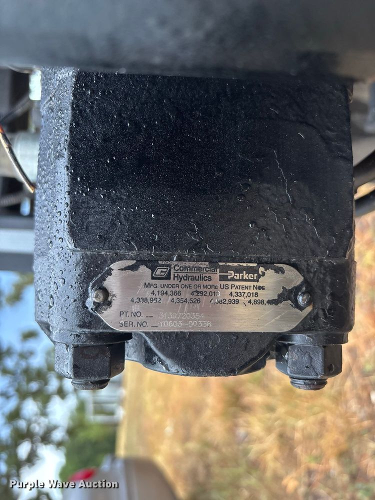 image for item EO4479 Skid steer winch