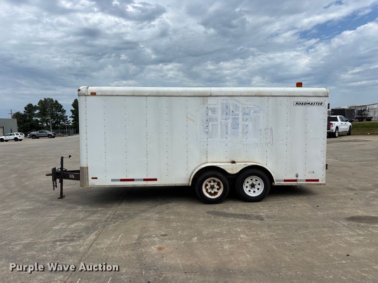 image for item EO4483 2009 Roadmaster enclosed cargo trailer