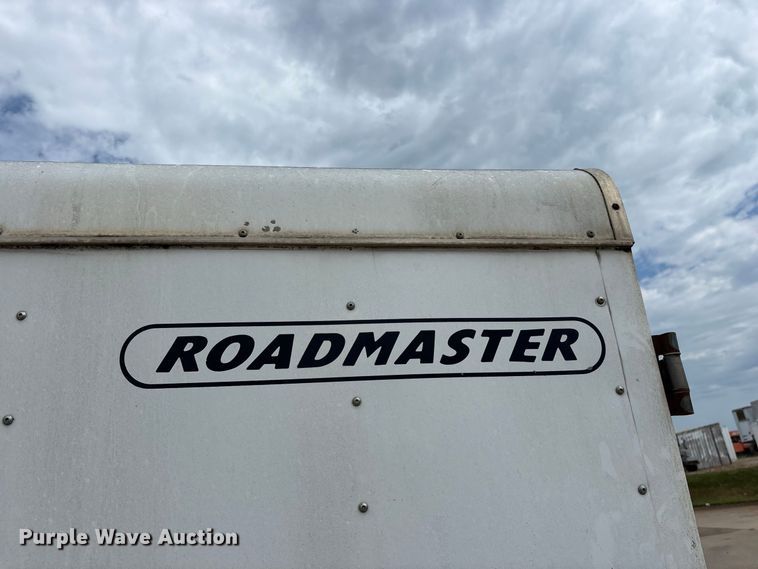 image for item EO4483 2009 Roadmaster enclosed cargo trailer