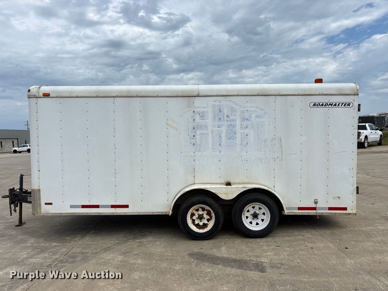 image for item EO4483 2009 Roadmaster enclosed cargo trailer