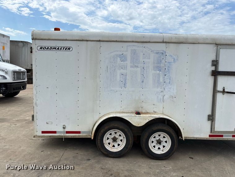 image for item EO4483 2009 Roadmaster enclosed cargo trailer