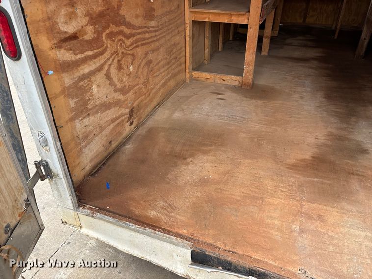 image for item EO4483 2009 Roadmaster enclosed cargo trailer