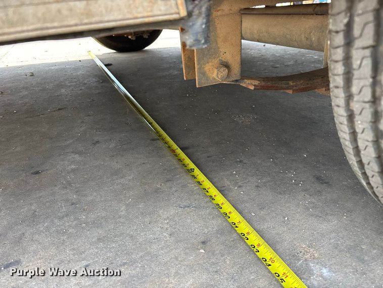 image for item EO4483 2009 Roadmaster enclosed cargo trailer