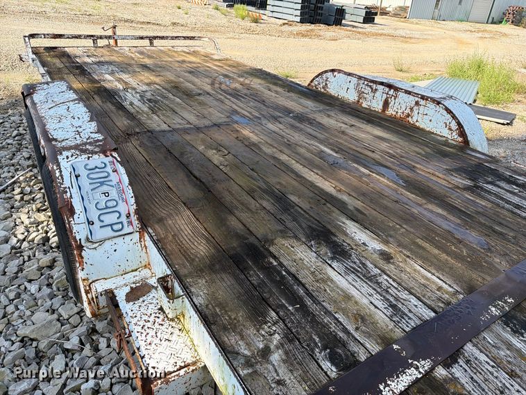 image for item EO8733 2004 Big Tex 10CH-18 utility trailer
