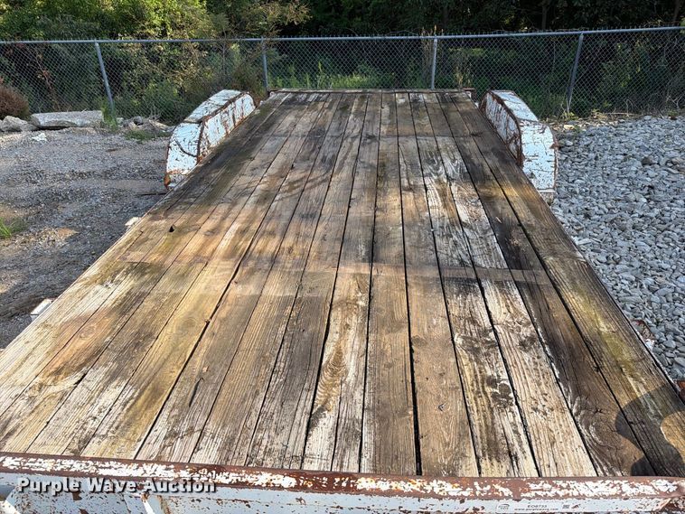 image for item EO8733 2004 Big Tex 10CH-18 utility trailer