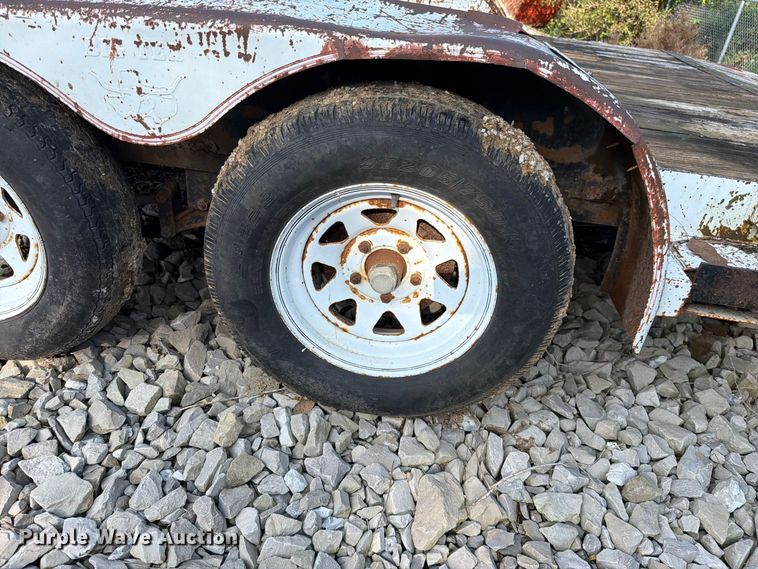 image for item EO8733 2004 Big Tex 10CH-18 utility trailer