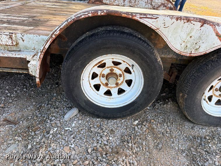 image for item EO8733 2004 Big Tex 10CH-18 utility trailer