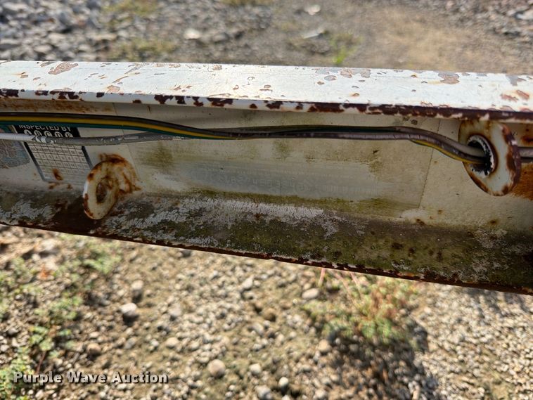 image for item EO8733 2004 Big Tex 10CH-18 utility trailer