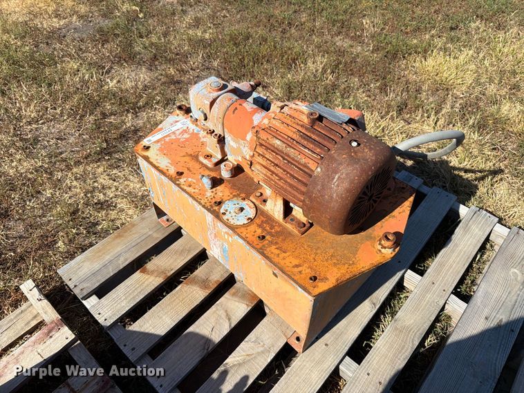 image for item EP7517 (4) hydraulic power units