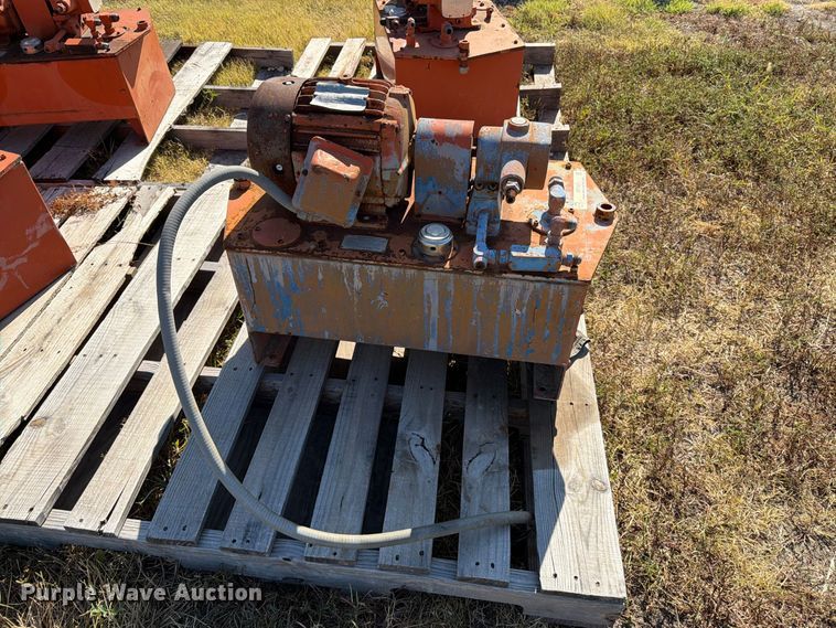 image for item EP7517 (4) hydraulic power units