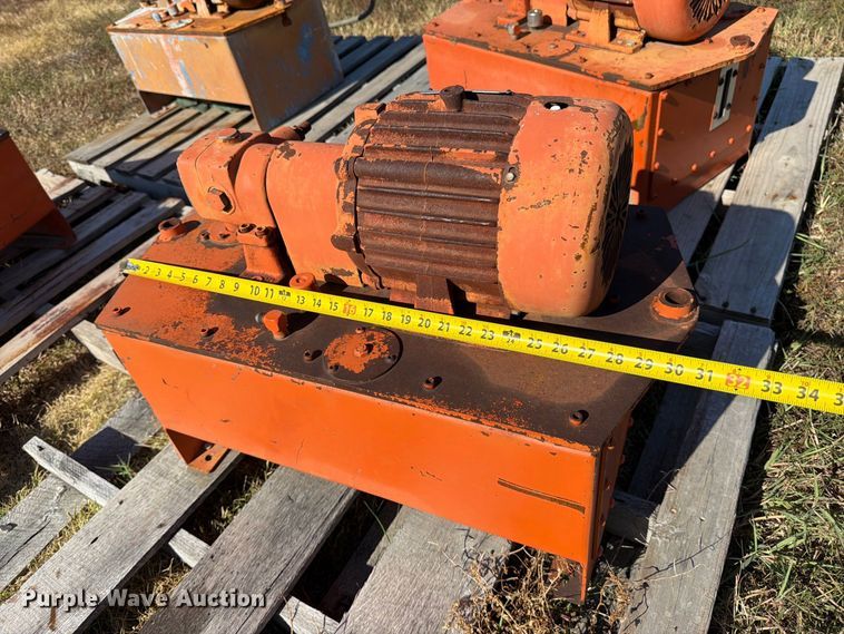 image for item EP7517 (4) hydraulic power units
