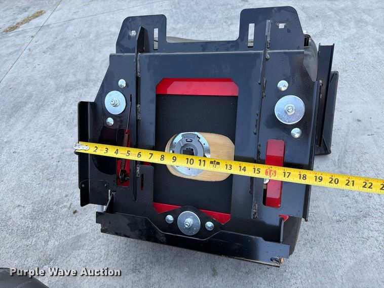 image for item EP7530 (8) Gravely lawn mower seats