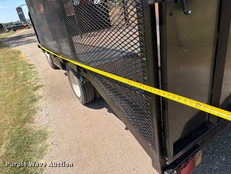 image for item EP7538 2007 Isuzu NQR flatbed truck