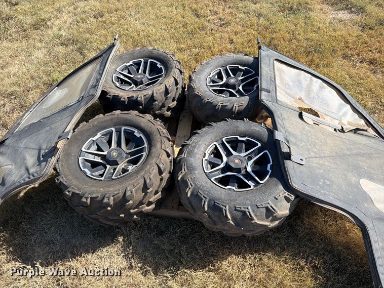 image for item EP7563 2014 Polaris Ranger 900 XP utility vehicle