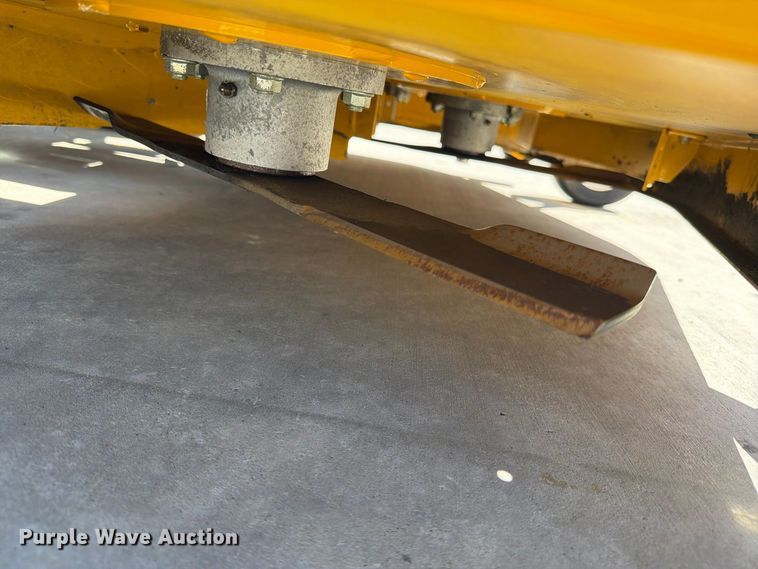 image for item EP7567 Walker MR22-16 ZTR lawn mower