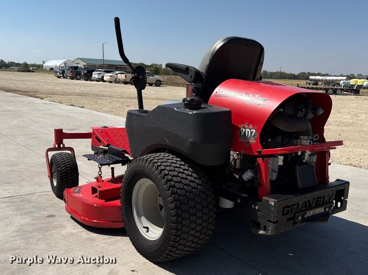 image for item EP7568 0 Gravely 260Z ZTR lawn mower