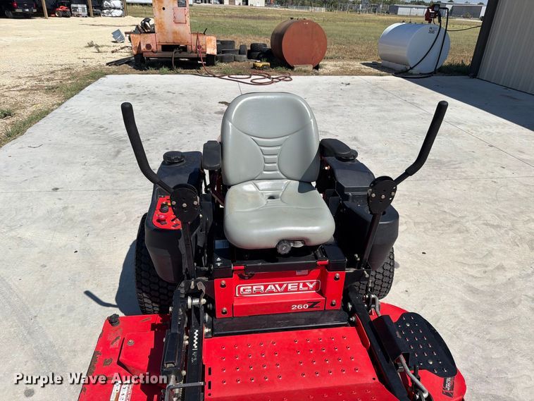 image for item EP7568 0 Gravely 260Z ZTR lawn mower