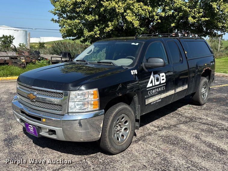 image for item ER3259 2013 Chevrolet Silverado 1500 Ext. Cab pickup truck