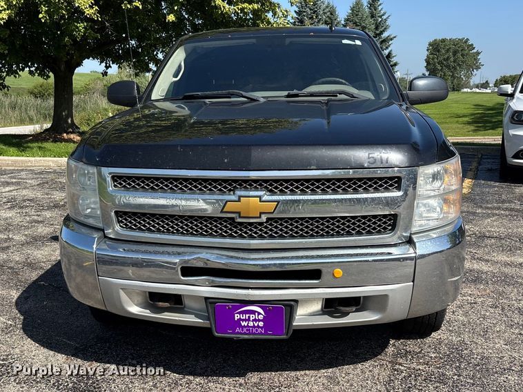 image for item ER3259 2013 Chevrolet Silverado 1500 Ext. Cab pickup truck