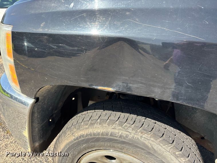 image for item ER3259 2013 Chevrolet Silverado 1500 Ext. Cab pickup truck