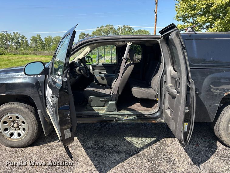 image for item ER3259 2013 Chevrolet Silverado 1500 Ext. Cab pickup truck