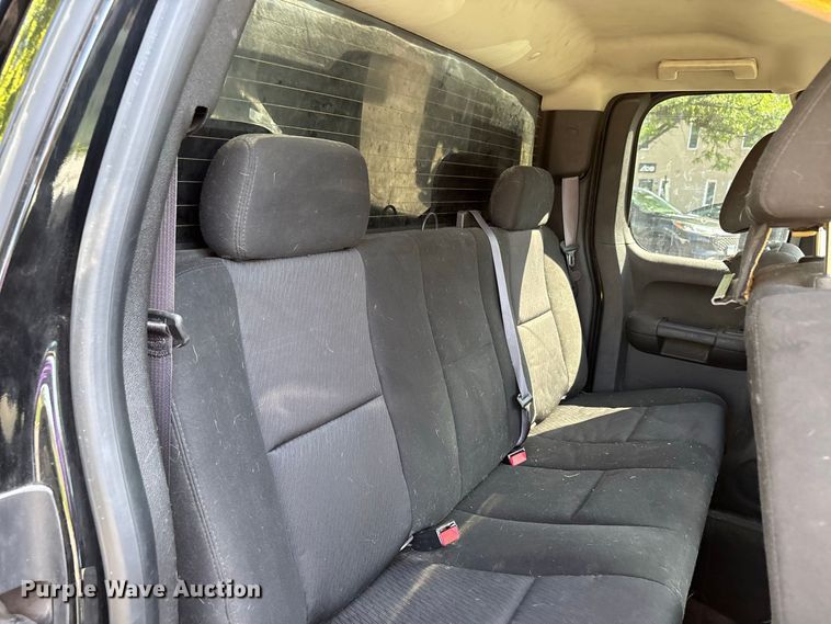 image for item ER3259 2013 Chevrolet Silverado 1500 Ext. Cab pickup truck