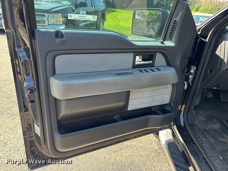 image for item ER3260 2013 Ford F150 Ext. Cab pickup truck