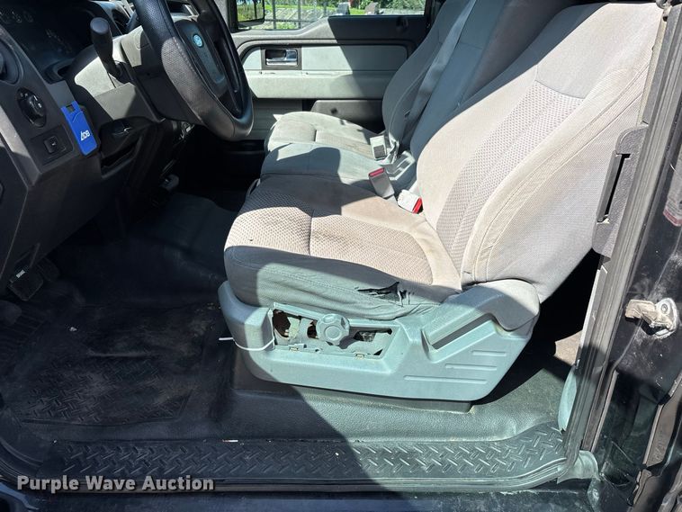 image for item ER3260 2013 Ford F150 Ext. Cab pickup truck