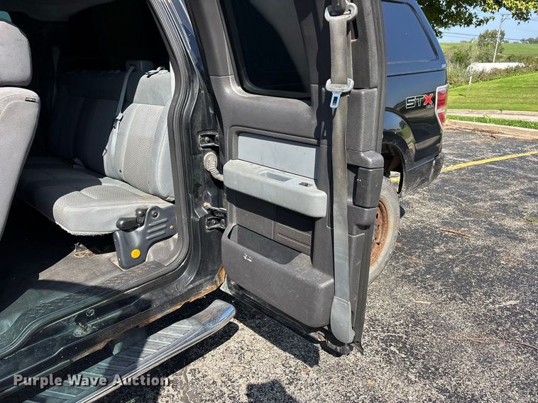image for item ER3260 2013 Ford F150 Ext. Cab pickup truck