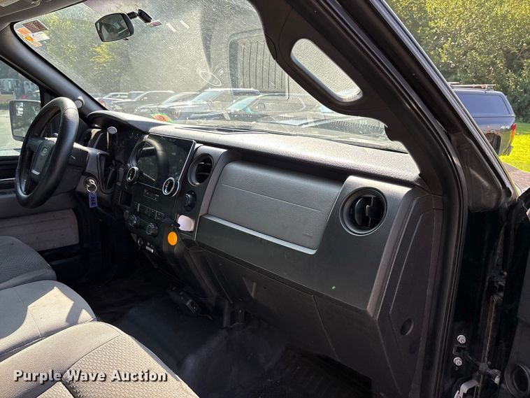 image for item ER3260 2013 Ford F150 Ext. Cab pickup truck