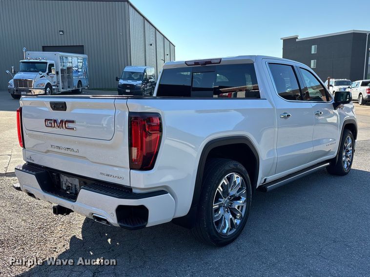 image for item ER3272 2024 GMC Sierra 1500 Crew Cab pickup truck