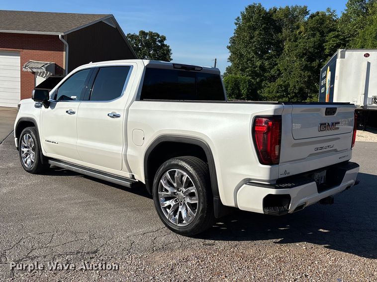 image for item ER3272 2024 GMC Sierra 1500 Crew Cab pickup truck
