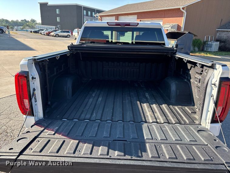 image for item ER3272 2024 GMC Sierra 1500 Crew Cab pickup truck