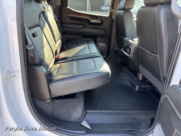 image for item ER3272 2024 GMC Sierra 1500 Crew Cab pickup truck