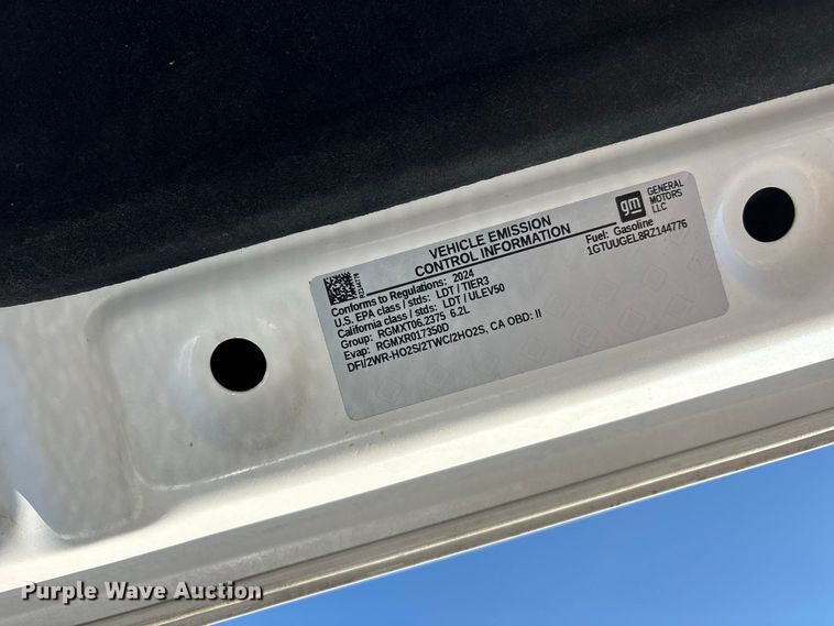 image for item ER3272 2024 GMC Sierra 1500 Crew Cab pickup truck