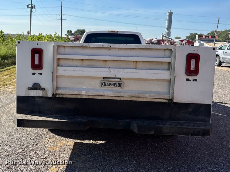 image for item ER3273 2010 Ford F350 Super Duty XL utility bed pickup truck