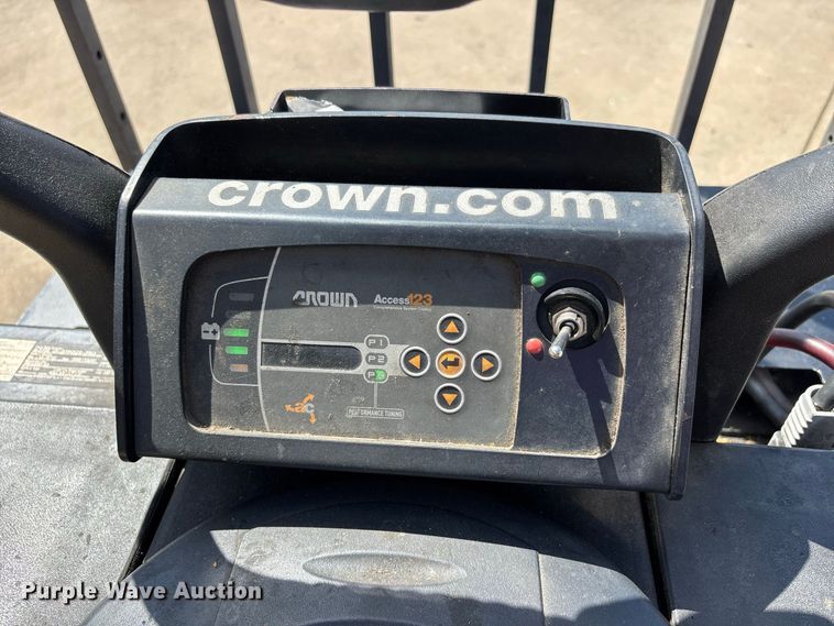 image for item ER3274 Crown PE4500-60 pallet jack