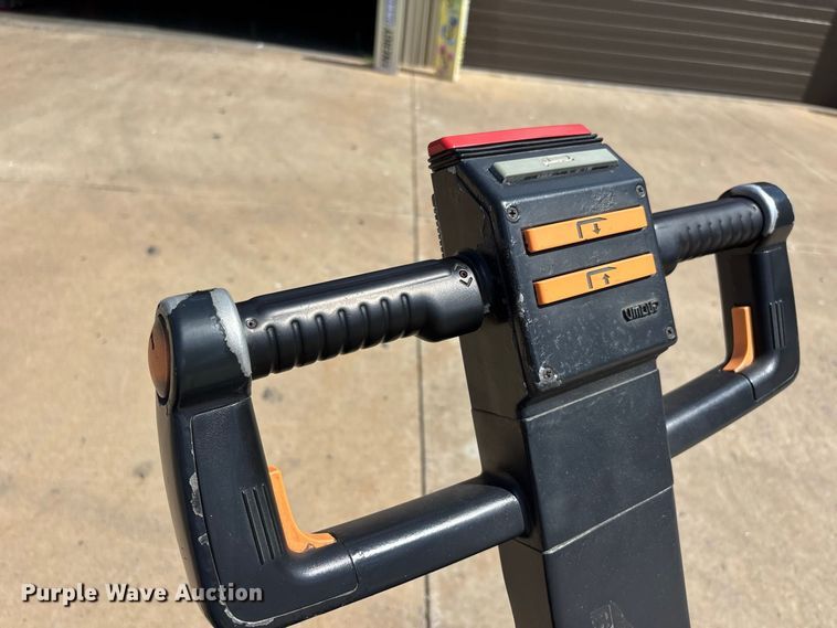 image for item ER3274 Crown PE4500-60 pallet jack