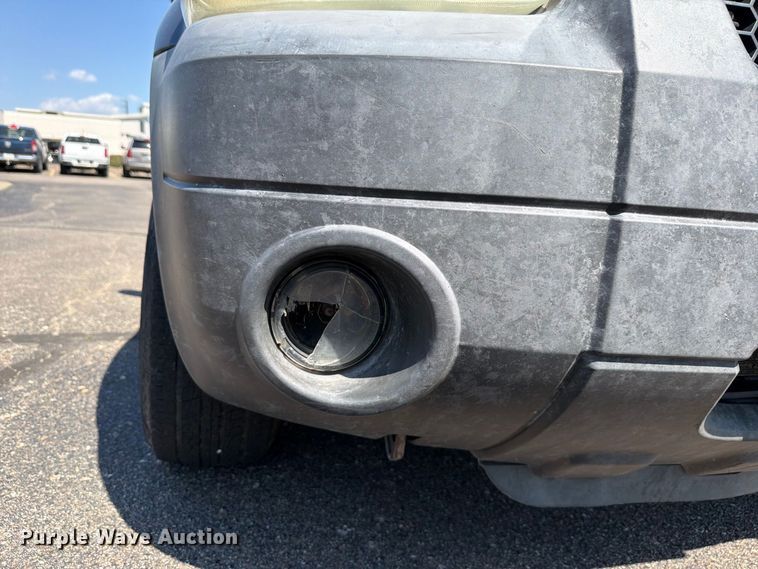 image for item ES6532 2005 Ford Escape SUV